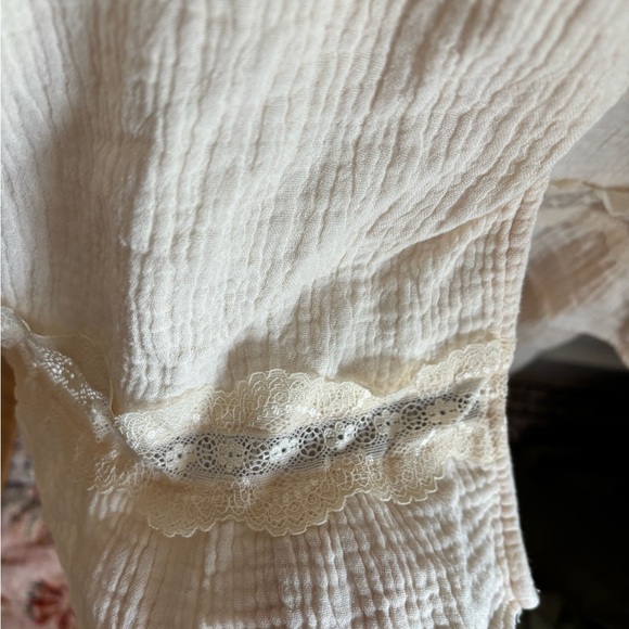 Bohemian Cream Listicle Button-up midi dress with Lace details in size medium - Picture 7 of 10